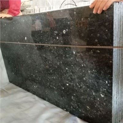 Гранитни плочи Emerald Pearl