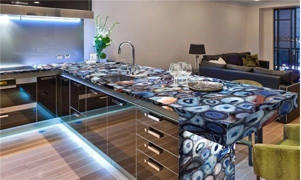 Backlit Quartz Countertops